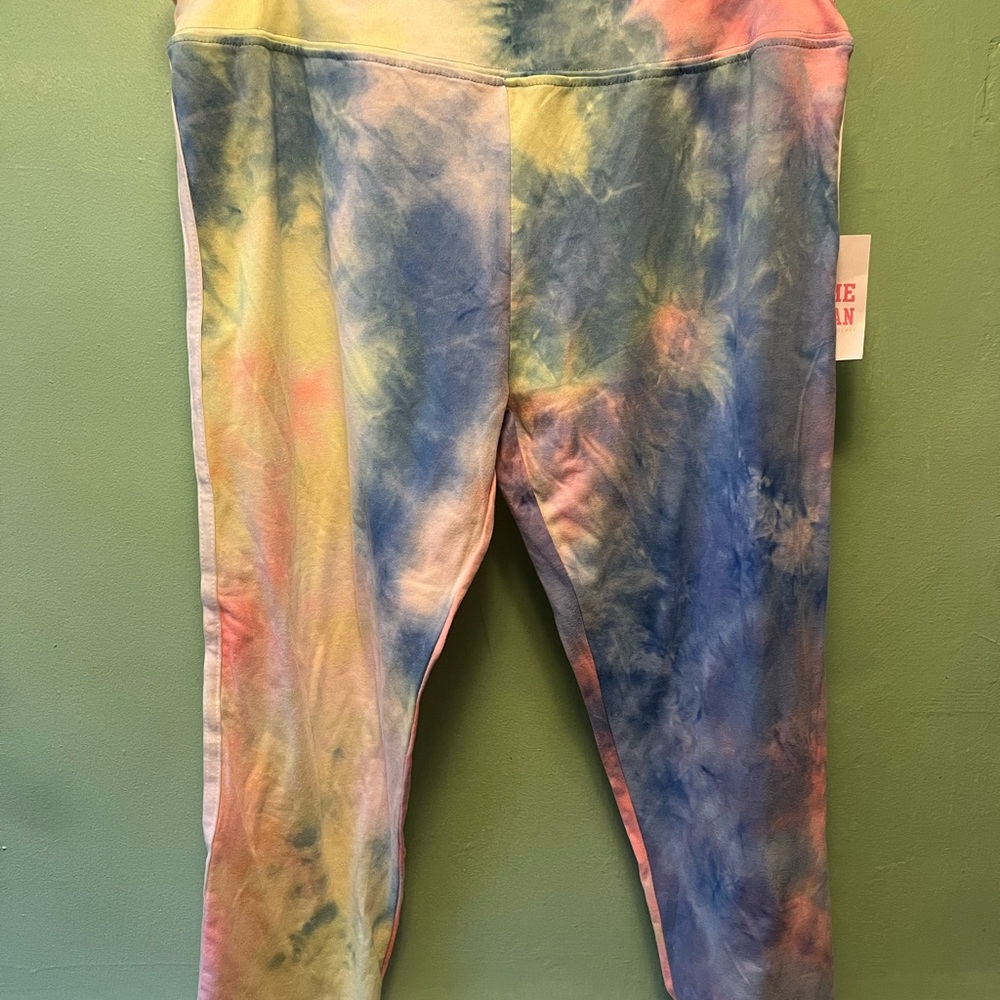 NWT Emme Jordan Tie Dye Capris